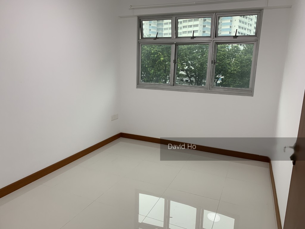 Bukit Batok East Avenue 6 thumbnail photo